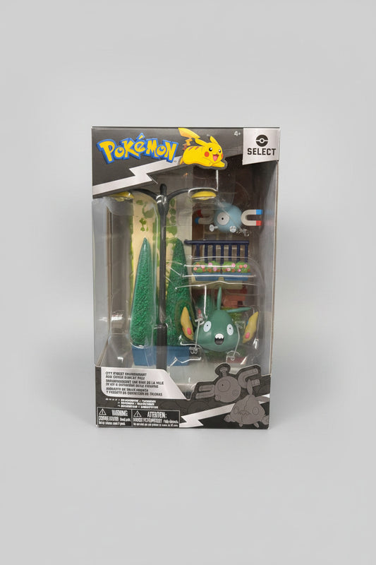 Pokemon City Street Environment - 6 inch Multi-Level Display Set with Two 2 inch Battle Figures